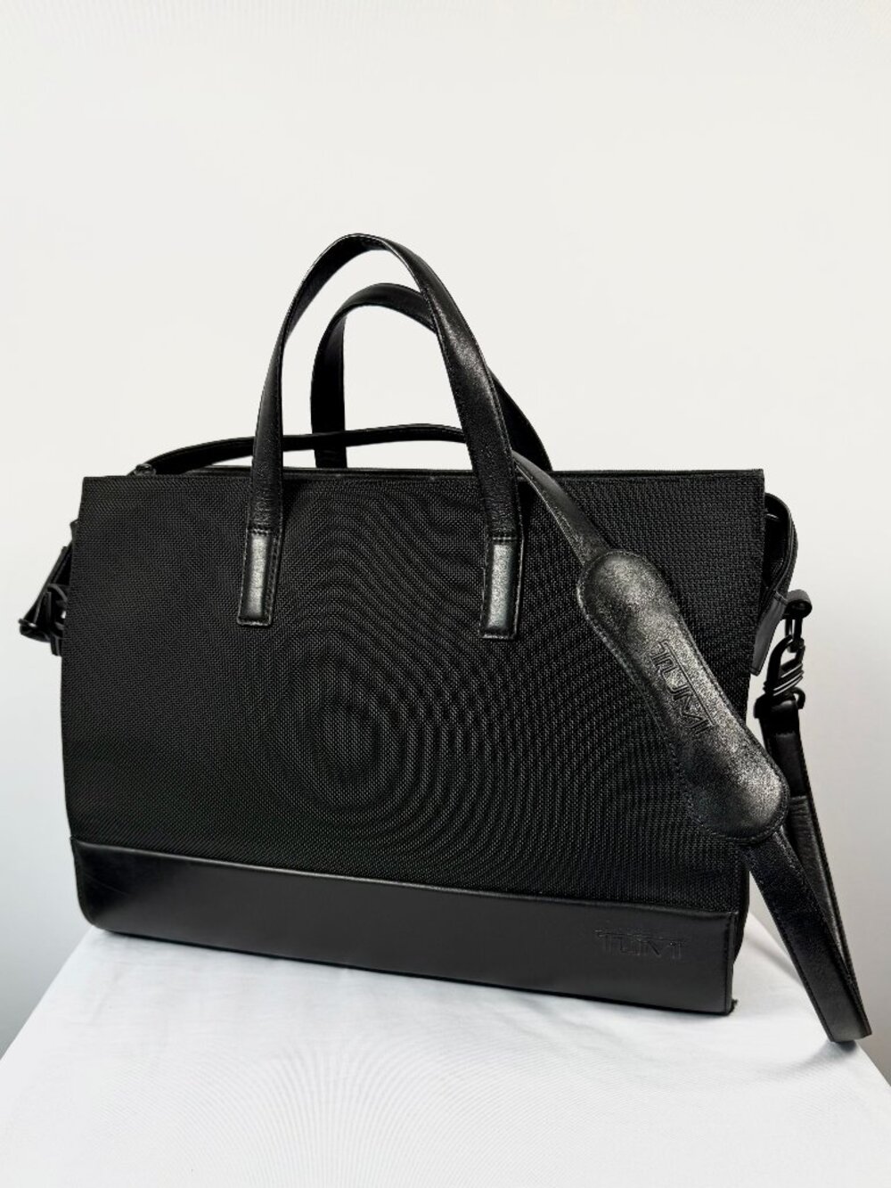 Tumi 43007D3 Ballistic Nylon Leather Business Briefcase Tote - Black